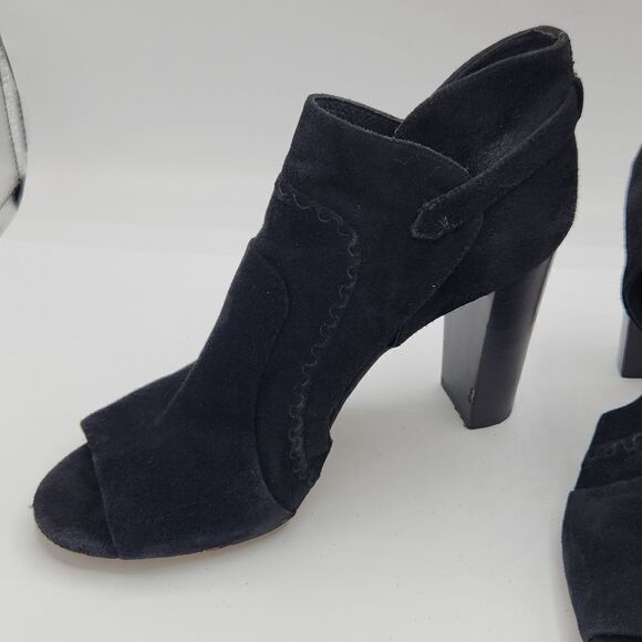 VINCE CAMUTO Conley Black Leather Suede Peep-Toe - Picture 3 of 9